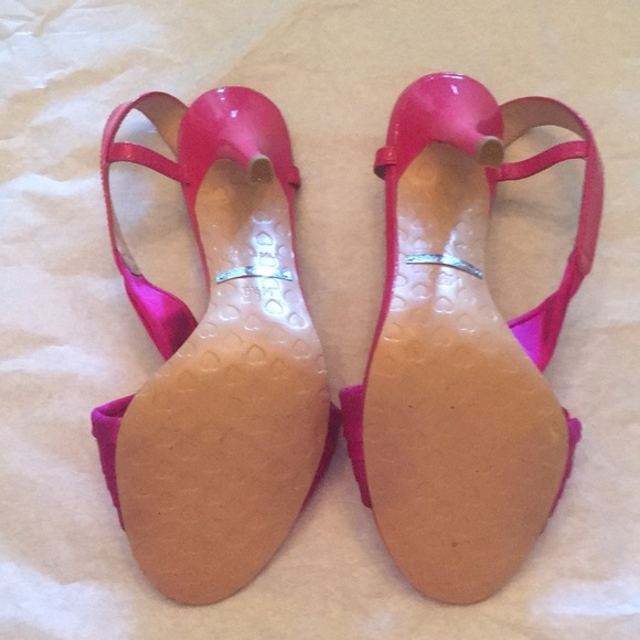 Betsy Johnson pink satin heels - Picture 2 of 3
